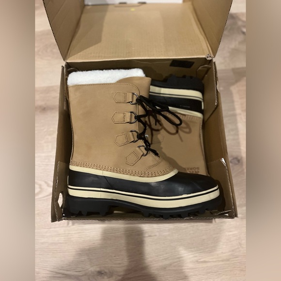 SOREL CARIBOU MENS NEW IN BOX SIZE 8.5 - Picture 2 of 7